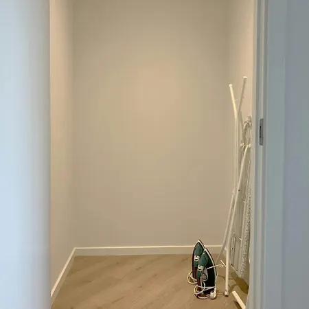 Διαμέρισμα And Spacious For 10 Randers