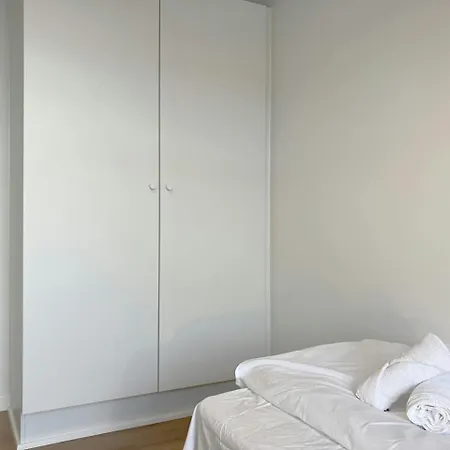 Apartment And Spacious For 10