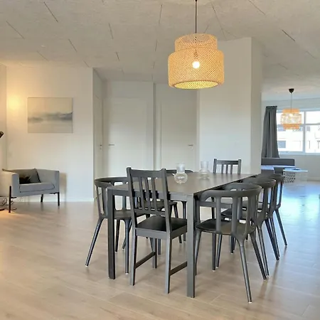 And Spacious For 10 * Randers