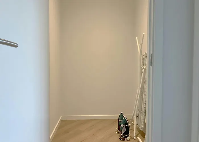 Appartement And Spacious For 10 Randers