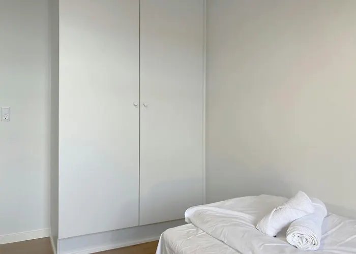 Appartement And Spacious For 10